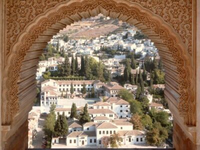 Albaicín & Sacromonte: Tour with Flamenco Show - Meeting Point by Plaza Nueva Landmarks: Find Your Purple Umbrella