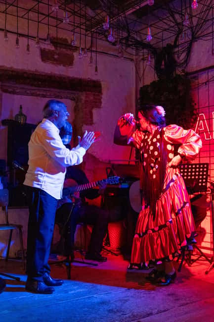 Alicante: Fusion Flamenco Show and Gastronomy at Blacky Bar - Blacky Bar on Villavieja Street: the setting that makes it work