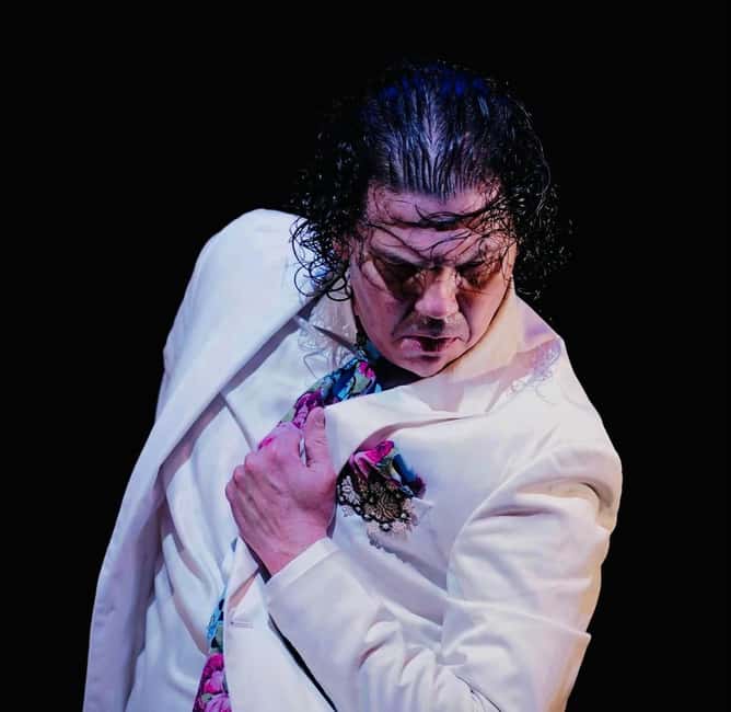 Authentic Flamenco Show Valencia - The venue vibe: rock memorabilia meets Spanish rhythm