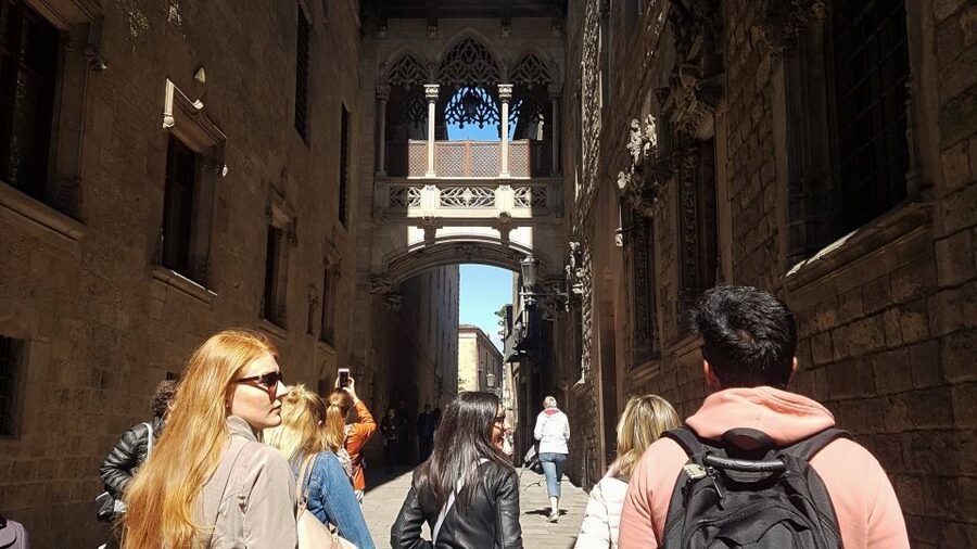 Barcelona: 4-Hour Tapas Evening Tour and Flamenco Show - The Guides Matter: Names You Might Get