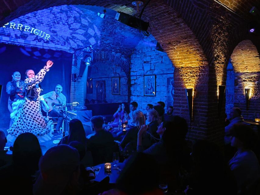 Barcelona: Exclusive Flamenco Show at El Paraigua with Drink - Should you book the El Paraigua flamenco show with a drink?