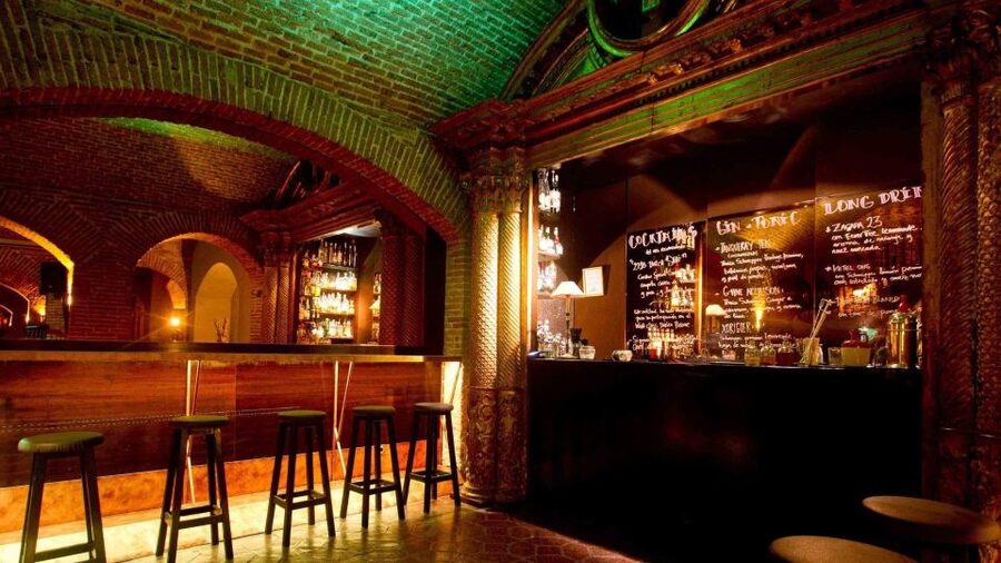 Barcelona: Exclusive Flamenco Show at El Paraigua with Drink - What you’ll see: Alegrias, Soleares, Tarantos, plus song and virtuoso guitar
