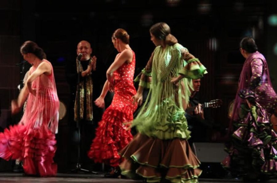 Barcelona: Flamenco at El Patio Andaluz with Optional Dinner - The venue’s size: why close-up seating changes everything