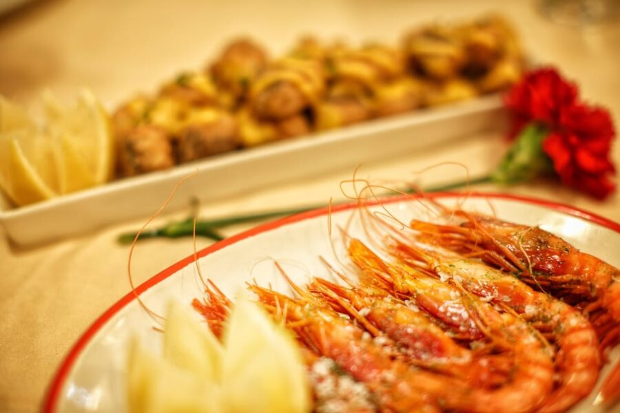 Barcelona: Flamenco Show with Dinner at Tablao de Carmen - Service and drinks: what’s included, what to expect, and how to plan