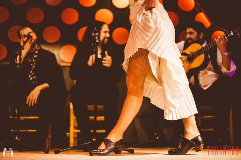 Barcelona: Flamenco, Tapas &Sangria - Bar Milans Gòtic at Carrer de Milans 7: where the night actually begins