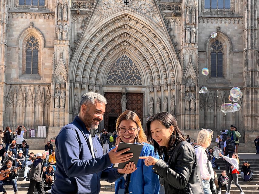 Barcelona: Gothic Quarter Guided Tour with Flamenco & Tapas - Los Tarantos flamenco: the 40-minute show that sets the mood