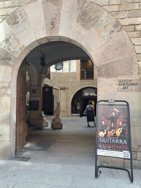 Barcelona: Guitar Trio & Flamenco Dance @Pignatelli Castle - Key highlights you’ll actually care about
