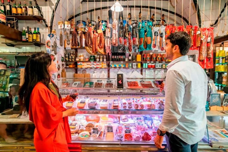 Barcelona: Private Tapas & Wine with Flamenco Show Old Town - Key highlights at a glance
