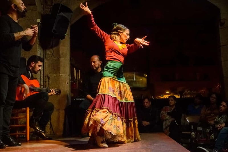 Barcelona: Tapas and Wine with Flamenco Show in the Old Town - Why El Born plus flamenco works so well