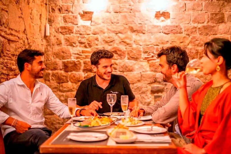 Barcelona: Tapas and Wine with Flamenco Show in the Old Town - Guide quality makes or breaks the night (and it shows in the names)
