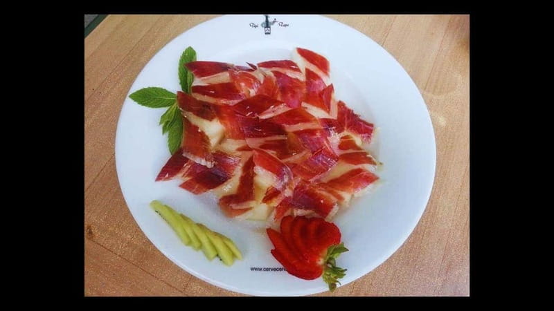Fuengirola: Flamenco Show & Dinner at Tipi Tapa, near Mijas - Practical tips to make your night better