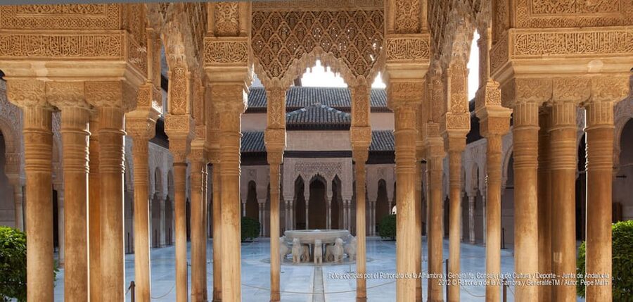 Granada: Alhambra Guided Tour and Flamenco Show - Should you book this Alhambra + Sacromonte tour?