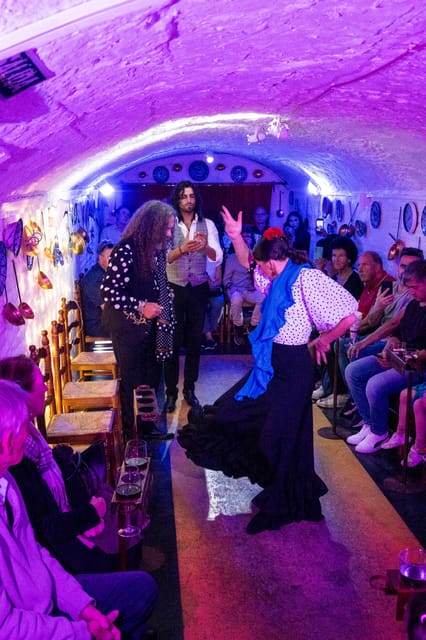 Granada: Authentic and intimate Flamenco Show with Snacks - Quick practical tips before you go