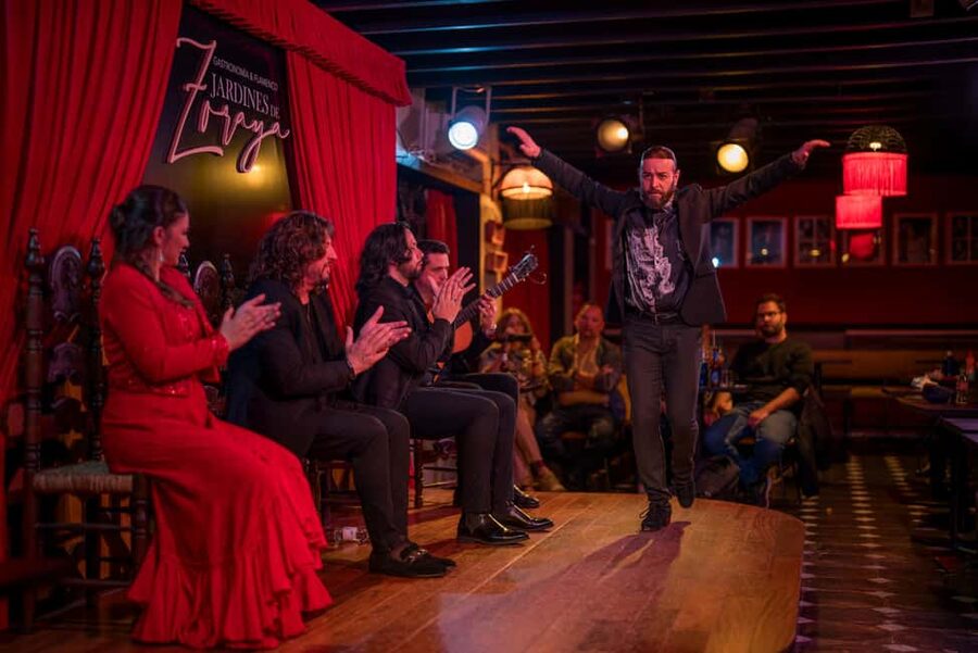 Granada: Flamenco Show in Albayzín - Jardines de Zoraya - Getting there: meeting point and timing that makes the night easy