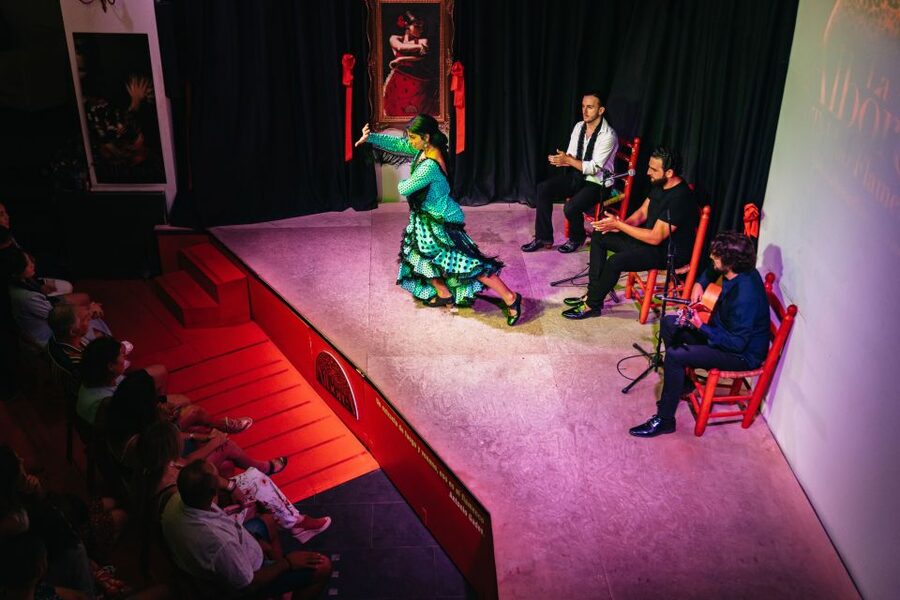 Granada: Flamenco Show in La Alboreá - FAQ