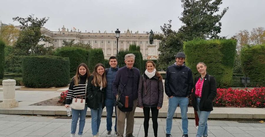 Madrid: Full-Day Private City Tour with Flamenco Show & Meal - Teatro Real and the Royal Palace: architecture plus real context