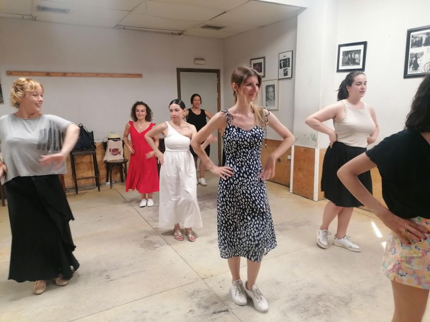 Valencia: Flamenco Class Experience - Valencia Logistics: Where Fuente Luminosa Fits Into Your Day