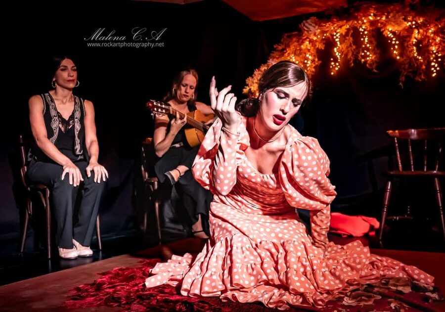 Valencia: Flamenco Show at Tablao La Reina - Where Tablao La Reina fits in your Valencia night